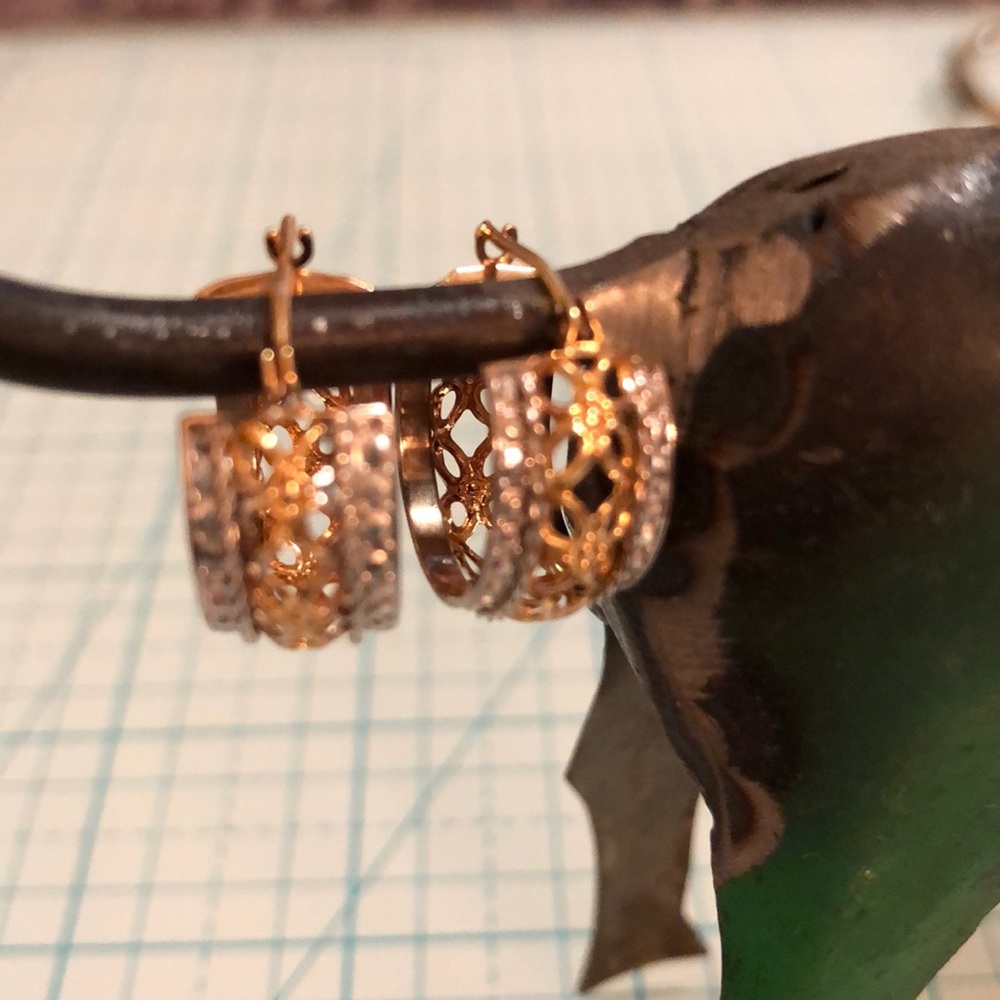 💋14kt gold earrings 😍